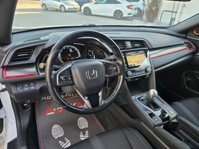 Honda Civic 126кс= 120.000km= DISTRONIC= CAMERA= ПОДГРЕВ - автомобили, коли, обяви за нови и употребявани 7