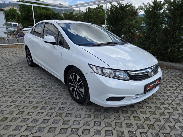Honda Civic 1.8i-141кс= АВТОМАТ= НАВИГАЦИЯ= ПОДГРЕВ - автомобили, коли, обяви за нови и употребявани 1