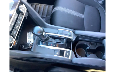 Honda Civic Sport Sedan | Sunroof | SafetyTech | CarPlay | FWD Front Wheel Drive - автомобили, коли, обяви за нови и употребявани 15