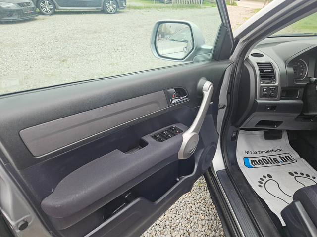 Honda Cr-v 2.0i / 150 к.с - автомобили, коли, обяви за нови и употребявани 11