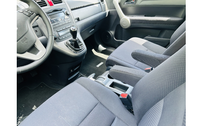 Honda Cr-v 2.2 D - автомобили, коли, обяви за нови и употребявани 9