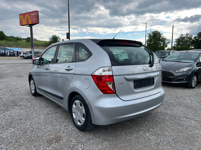 Honda Fr-v 1.7I - автомобили, коли, обяви за нови и употребявани 4