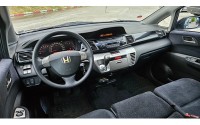 Honda Fr-v 2.2 CDTI 6mesta/6skorosti/Klimatron - автомобили, коли, обяви за нови и употребявани 8