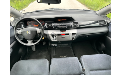 Honda Fr-v 1.7i - автомобили, коли, обяви за нови и употребявани 7
