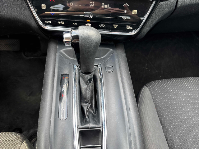Honda HR-V 1.8L 4cyl FWD - автомобили, коли, обяви за нови и употребявани 11