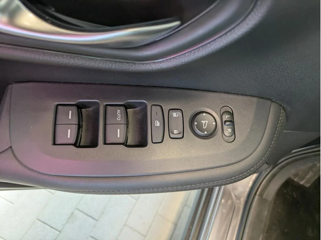 Honda Hr-v LX* FWD* АвтоКредит* (ЦЕНА ДО БГ) - автомобили, коли, обяви за нови и употребявани 4