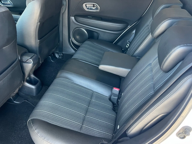 Honda Hr-v 1.5I-VTEC, EXECUTIVE, FULL-KATO HOBA!!! - автомобили, коли, обяви за нови и употребявани 13