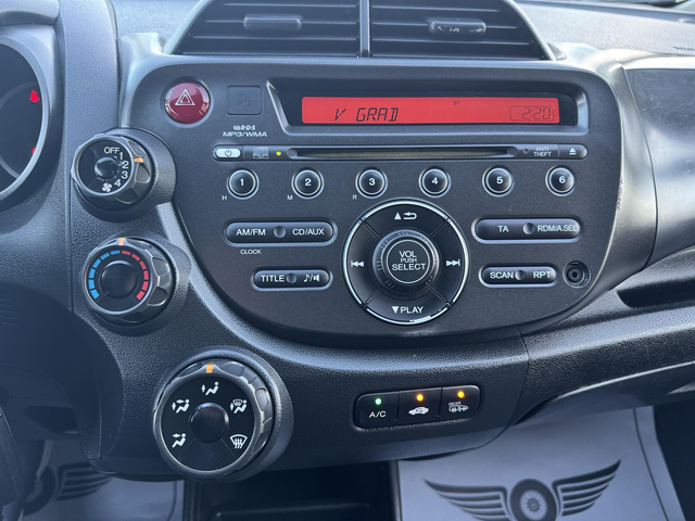 Honda Jazz 1.2 i / Euro 5B / ЛИЗИНГ - автомобили, коли, обяви за нови и употребявани 11