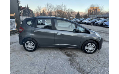 Honda Jazz 1.2 i / Euro 5B / ЛИЗИНГ - автомобили, коли, обяви за нови и употребявани 6