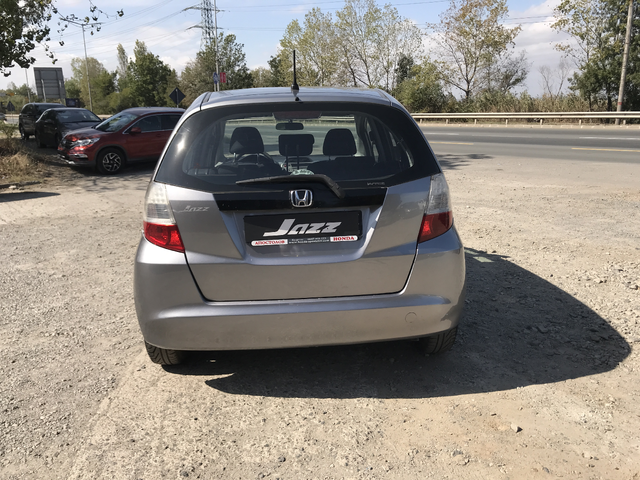 Honda Jazz 1,2 i-VTEC - автомобили, коли, обяви за нови и употребявани 3
