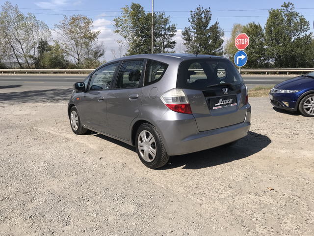 Honda Jazz 1,2 i-VTEC - автомобили, коли, обяви за нови и употребявани 4