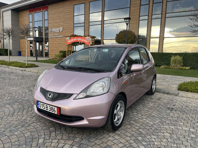 Honda Jazz 1.3i-vitec Хамелион - автомобили, коли, обяви за нови и употребявани 1