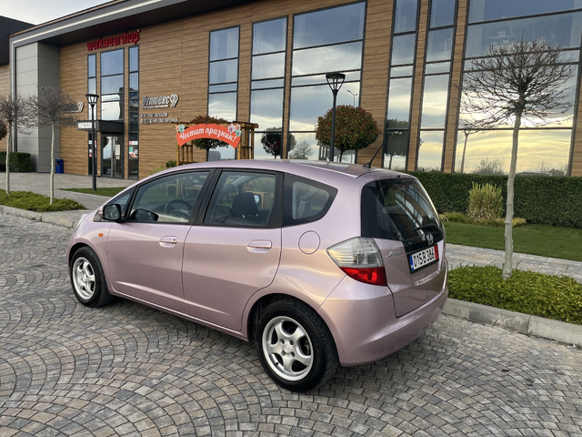 Honda Jazz 1.3i-vitec Хамелион - автомобили, коли, обяви за нови и употребявани 7
