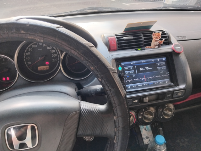 Honda Jazz, 2003 г., 260000 км, 83 к.с. - автомобили, коли, обяви за нови и употребявани 1