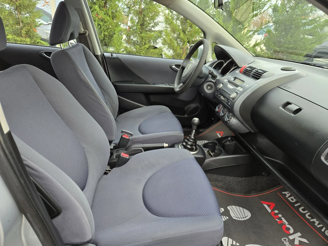 Honda Jazz 1.2i-78кс= FACELIFT= 178.000км= КЛИМАТИК - автомобили, коли, обяви за нови и употребявани 14