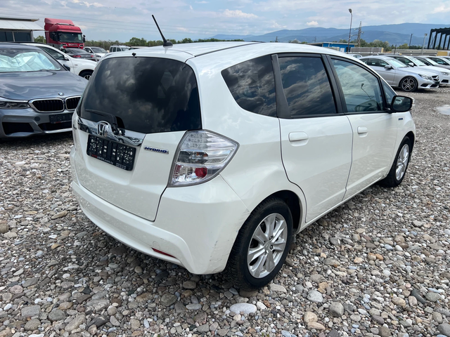 Honda Jazz 1.3 HYBRID - автомобили, коли, обяви за нови и употребявани 4