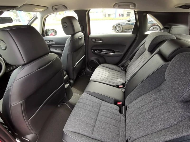 Honda Jazz 1.5 Hybrid Elegance - автомобили, коли, обяви за нови и употребявани 8