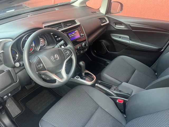 Honda Jazz 1.3i Automt - автомобили, коли, обяви за нови и употребявани 4