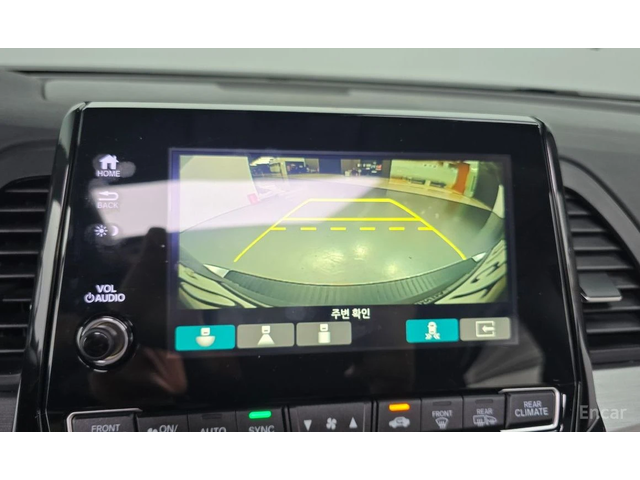 Honda Odyssey * ПОДГРЕВ* ОБДУХВАНЕ* КОЖА* ПАНОРАМА* FULL* КРАЙНА - автомобили, коли, обяви за нови и употребявани 11