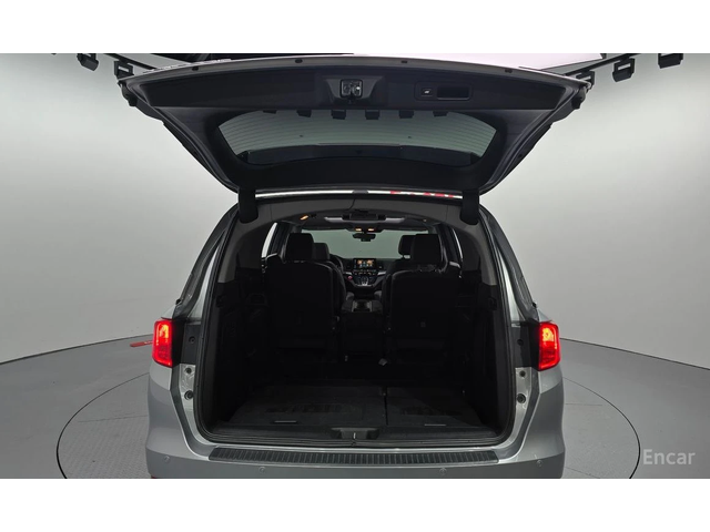 Honda Odyssey * ПОДГРЕВ* ОБДУХВАНЕ* КОЖА* ПАНОРАМА* FULL* КРАЙНА - автомобили, коли, обяви за нови и употребявани 15