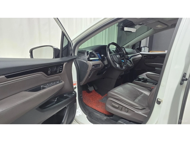 Honda Odyssey 3.5* ELITE* ПОДГРЕВ* ОБДУХВАНЕ* TV* ШИБИДАХ* - автомобили, коли, обяви за нови и употребявани 8