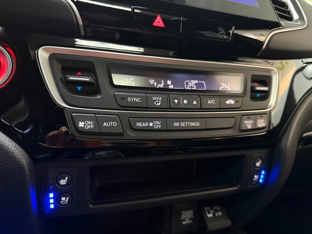 Honda Passport Touring 3.5L AWD - автомобили, коли, обяви за нови и употребявани 16