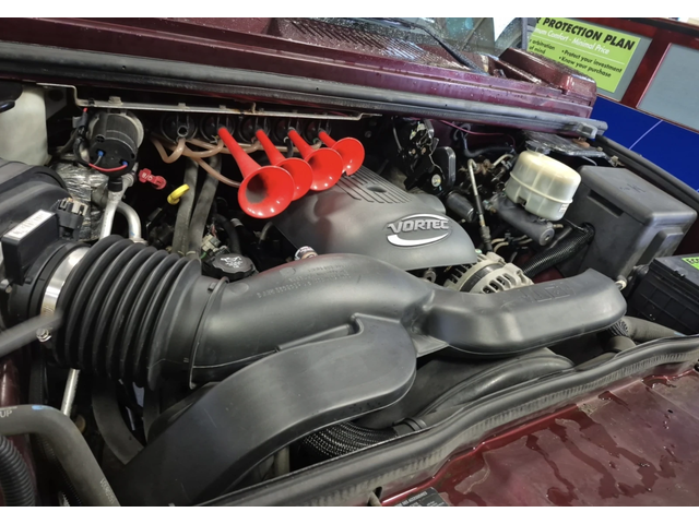 Hummer H2 КОжа* Подгрев* Кейлес* Blind Spot* CARFAX* ВИДЕО - автомобили, коли, обяви за нови и употребявани 8