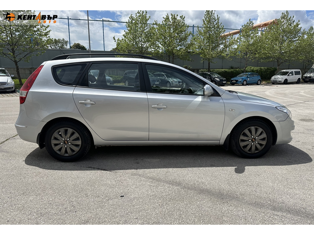 Huyndai I30 1.6d Автоматик - автомобили, коли, обяви за нови и употребявани 4