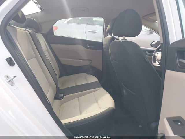 Hyundai Accent 1.6L I-4 DI, DOHC, VVT, 120HP Front Wheel Drive - автомобили, коли, обяви за нови и употребявани 7