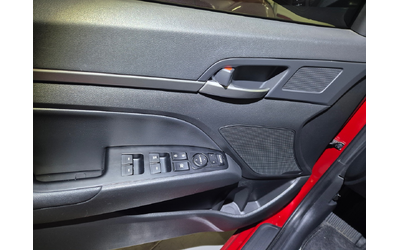 Hyundai Avante (Elantra) - автомобили, коли, обяви за нови и употребявани 7