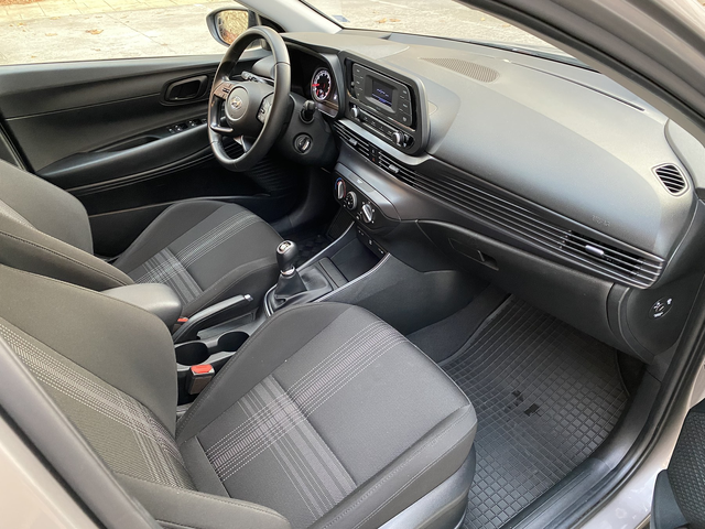 Hyundai Bayon 1.2 MPi (84 кс) - автомобили, коли, обяви за нови и употребявани 10