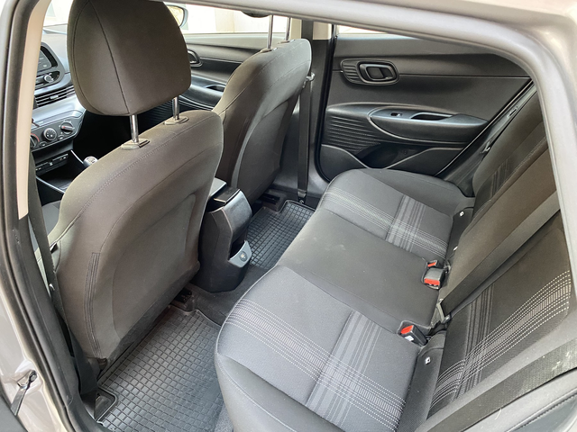 Hyundai Bayon 1.2i Comfort Club - автомобили, коли, обяви за нови и употребявани 11