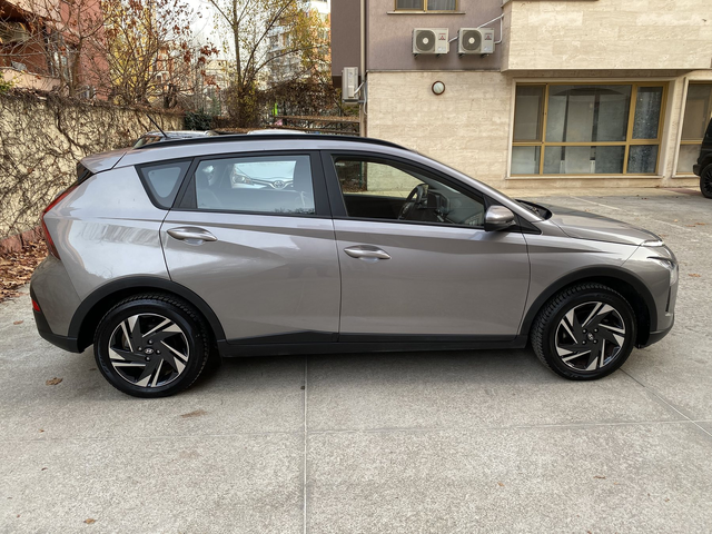 Hyundai Bayon 1.2i Comfort Club - автомобили, коли, обяви за нови и употребявани 3