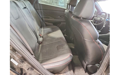 Hyundai Elantra 1.6L 4 Front-wheel Drive - автомобили, коли, обяви за нови и употребявани 9