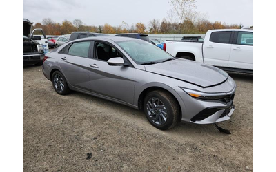 hyundai-elantra-1-6l-4-front-wheel-drive - 3