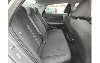 Hyundai Elantra 1.6L 4 Front-wheel Drive - автомобили, коли, обяви за нови и употребявани 9