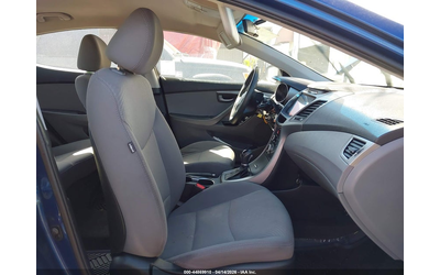 hyundai-elantra-1-8l-i-4-dohc-vvt-145hp-front-wheel-drive - 4