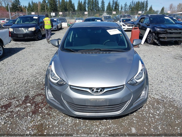 Hyundai Elantra 1.8L I-4 DOHC, VVT, 145HP Front Wheel Drive - автомобили, коли, обяви за нови и употребявани 10