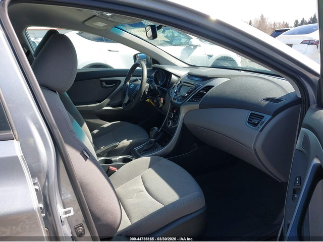 Hyundai Elantra 1.8L I-4 DOHC, VVT, 145HP Front Wheel Drive - автомобили, коли, обяви за нови и употребявани 15