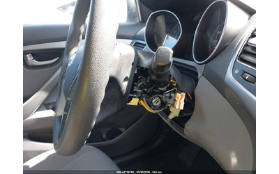 hyundai-elantra-1-8l-i-4-dohc-vvt-145hp-front-wheel-drive - 5