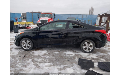 Hyundai Elantra 1.8L I-4 DOHC, VVT, 148HP Front Wheel Drive - автомобили, коли, обяви за нови и употребявани 13