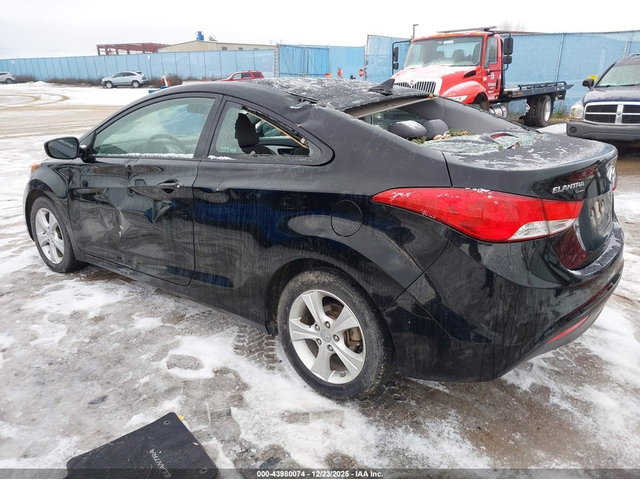 Hyundai Elantra 1.8L I-4 DOHC, VVT, 148HP Front Wheel Drive - автомобили, коли, обяви за нови и употребявани 2