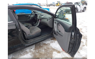 hyundai-elantra-1-8l-i-4-dohc-vvt-148hp-front-wheel-drive - 4