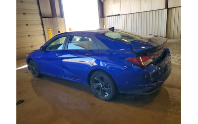 hyundai-elantra-2-0l-4-front-wheel-drive - 2