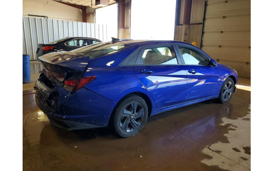 hyundai-elantra-2-0l-4-front-wheel-drive - 3