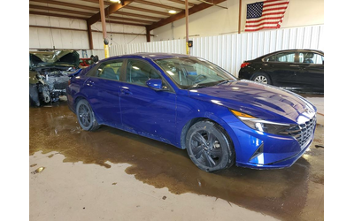 hyundai-elantra-2-0l-4-front-wheel-drive - 4