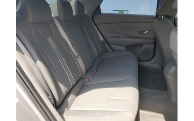 Hyundai Elantra 2.0L 4 FRONT WHEEL DRIVE - автомобили, коли, обяви за нови и употребявани 10