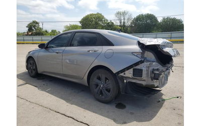 hyundai-elantra-2-0l-4-front-wheel-drive - 2