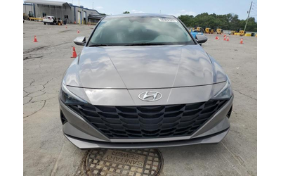hyundai-elantra-2-0l-4-front-wheel-drive - 5