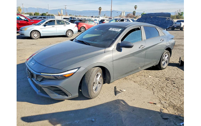 hyundai-elantra-2-0l-4-front-wheel-drive - 1